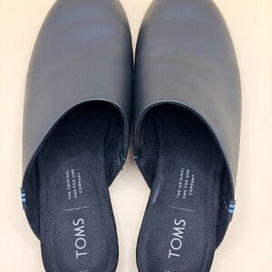 TOMS Classic Black Slip-Ons